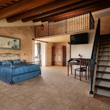 Отель Palazzo La Torre Moresco Экстерьер фото