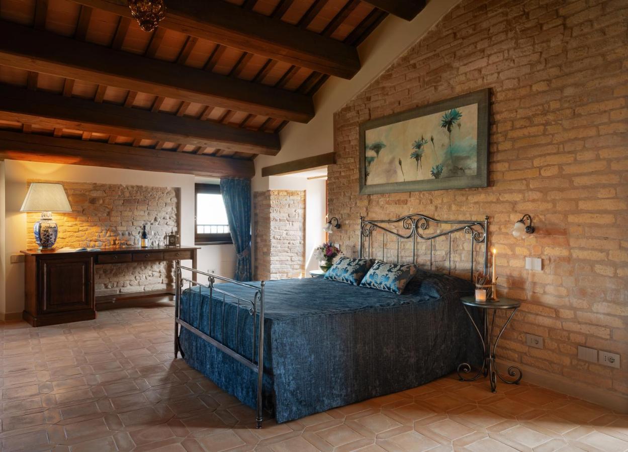 Отель Palazzo La Torre Moresco Экстерьер фото